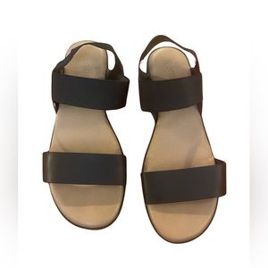 Everlee Strap Sandal